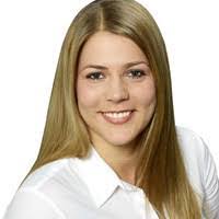 Ann Kile's Instagram, Twitter & Facebook