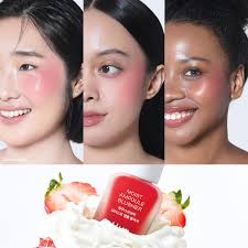 SWATCHES 🚨😱😍 NEW! Soft Pinch Luminous Powder Blush !!!! 💗🙌🏼  #SelenaGomez transformed our favorite blush colors into our favorite  highlighter formula!!! #rarebeauty In shades: ✨Truth ✨Joy ✨Hope ✨Happy  ✨Cheer Will be available