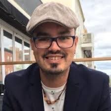 Mark Currie's Instagram, Twitter & Facebook