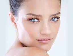 Vous avez le choix grâce à notre sélection adaptée à toutes les les masques au charbon sont les plus sollicités pour faire la guerre aux points noirs. Top 4 Des Astuces Pour Faire La Peau Aux Points Noirs Mce Tv