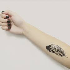 Some tattoo artists charge on an hourly basis. Adorable Feather Tattoos Ideas