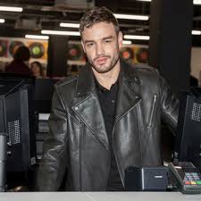 In a new interview, liam payne looked back at his one direction days and shared the advice he would give his younger self at the very beginning of the band's rise to fame. Liam Payne Latest Teen Vogue