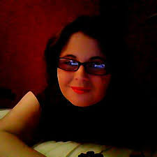 Holly Browne's Instagram, Twitter & Facebook