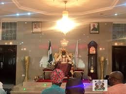 The itsekiri nation has officially announced the passage of its monarch his royal majesty, ogiame ikenwoli at ode itsekiri see also: Nigerian Ports On Twitter The Team Heads Back To Lagos After A Brief Stop At The Palace Of The Olu Of Warri Kingdom For Royal Homage Https T Co 8h0acyzwyg