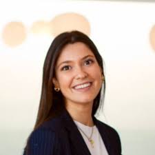 Les Domaines Ott* en collaboration avec Fisheye ont invité Etienne Francey,  dont le travail artistique est intimement lié à la nature, à prendre la  parole pour raconter les différentes cuvées des… |