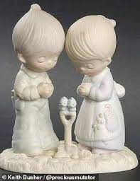 Excellent preowned condition with original box and product card. Artist Turns Precious Moments Figurines Into The Stuff Of Nightmares Daily Mail Online