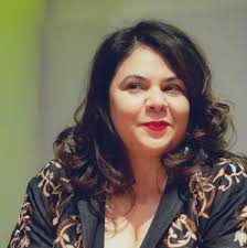 Nel suo primo libro il mondo deve sapere pubblicato nel 2006, dapprima concepito e praticato come un blog. L Ultimo Libro Di Michela Murgia Stai Zitta Il Mirino