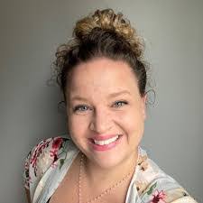 Corinne Wilcox's Instagram, Twitter & Facebook