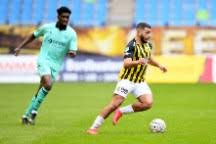 Oussama tannane, en golcü sezonunu heracles formasıyla geçirdi. O Tannane Nieuws Voetbal International