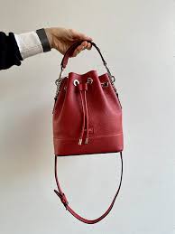 Contiene il codice del paese scelto dall'utente. Sac Lancel Lorient E Shop