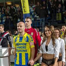 Alles wat je wil weten van rkc waalwijk op één plek overzichtelijk bij elkaar. Dutch Side Rkc Waalwijk Mark Valentine S Day By Replacing Child Mascots With Lingerie Models Mirror Online