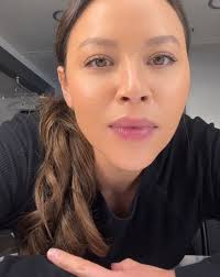 Such a cutie 💞 Melissa O'Neil!