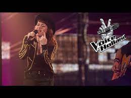Before she was done belting out the first line, all four judges turned their chairs around in hopes of coaching her. Jennie Lena Vraag Jezelf Eens Af The Voice Of Holland Liveshow 3 Youtube