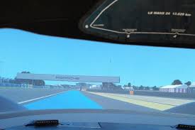 Photo Le circuit des 24 Heures du Mans  bord du simulateur Peugeot de ...