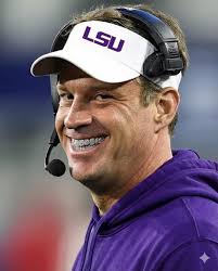 I'm just getting started baby bout to shake the boot back bawwww, tell the  band play Neck 🟪🟨