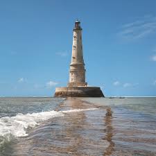 The lighthouse dates from 1611. Vacances En France Cordouan Un Phare Habite A Visiter L Ete