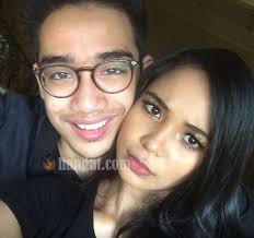 Kenali Aazief Khalid, Anak Tiri Siti Nurhaliza Yang Sedang Hangat Bercinta 