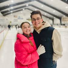 Forest Park ice skating, part 1! ⛸