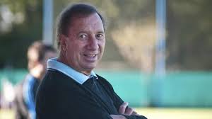 A carlos no le gusta festejar el cumpleaños, no dice nada; Bilardo Y La Insistencia De Su Padre Para Fichar En San Lorenzo San Lorenzo De Almagro