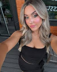 absolutely loving my new hair color by the one & only @capricewilliams_  🫶🏼💇🏼‍♀️