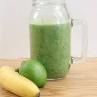 Smoothie Epinards Kiwi Et Banane En 2020 Smoothie Epinard Smoothie Recette Minceur Smoothie Minceur