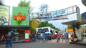Selain itu, si buah hati juga bisa ditemani saudara atau teman agar merasa lebih menyenangkan saat belajar dan membuatnya terbiasa berkolaborasi. Wisata Edukasi Taman Pintar Yogyakarta Cocok Untuk Arena Bermain Dan Belajar