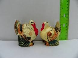 Vintage salt and pepper shakers souvenir pleasure pier turkey glass. Vintage Turkey Salt And Pepper Shakers Made In Japan Ceramic S P Shakers Turkeys Ceramic Figurine Japanese Pottery Kitchen Decor Ceramic Figurines Japanese Pottery Salt And Pepper Shakers