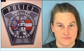 Unhappy Walmart shopper strips, wets floor, punches clerk, clothes herself  in time for arrest