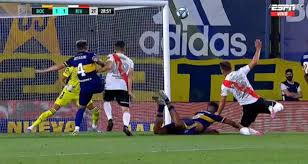 Carlos tévez anotó un golazo de 'palomita' ante river plate. Boca Juniors Vs River Plate En Vivo Gol Federico Girotti Para El 1 1 En El Superclasico Tras Resbalon De Carlos Zambrano Video Futbol Internacional Depor