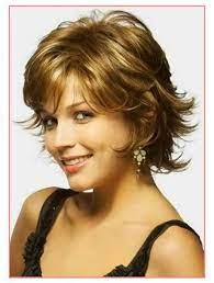 Kurze Gewellte Haare Fur Rundes Gesicht Frisuren 2019 Frisuren Fur Welliges Haar Frisuren Kurze Haare Rundes Gesicht Kurze Haare Rundes Gesicht