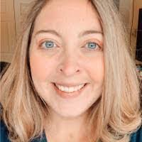 Amanda Buske's Instagram, Twitter & Facebook