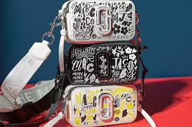 MARC どぎつかっ JACOBSピーナッツコラボ スナップショット ショルダーバッグ