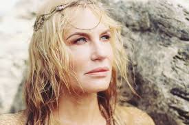 Daryl christine hannah (born december 3, 1960) is an american actress. Daryl Hannah Against The Current Splash
