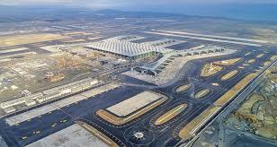 Chiar dacă este cel mai mare aeroport din europa în funcție de numărul de pasageri, suprafața sa este destul de mică. Erdogan Inaugureaza Cel Mai Mare Aeroport Din Lume Ziarul National