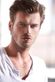 Kivanc Tatlitug Guzel Erkekler Unluler Sevimli Adamlar