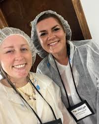 Hey, remember Kristin?? My chicken farmer friend from Makin' Memories Farm?  We are reunited this week in Maryland with Perdue Farms! This event is  their 10th annual animal care summit… to learn