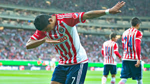 Además de los jugadores sub 23, algunos futbolistas que superan el límite de edad también podrían alcanzar el sueño europeo, pues jugadores como carlos roríguez, césar montes y orbelín pineda han dado muestras de su gran nivel y ya han sido puestos en la órbita de clubes del viejo continente. Orbelin Pineda Prepara Festejo Especial Para Clasico Tapatio