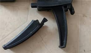 Keter Folding Work Table With Two Adjustable Clamps 1 000 Lb Capacity Model 17182239 In 2020 Keter Folding Work Table Work Table Adjustable Clamp