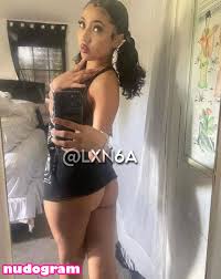 L.xn4aa  Luna marc  l.xna4aa  luu.xoxooo  luuxoxooo  lxn14  lxn6a   smpfrmthebackprt3 Гола изтичане OnlyFans снимка 18 - Nudogram v2.1