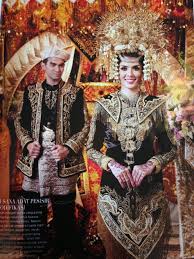 Bahkan pohon kesemek pun dijumpai di sana. 25 Prewed Etnic Ideas Indonesian Wedding Minangkabau Muslimah Wedding