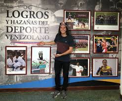 Check spelling or type a new query. Daniel Dhers Agarro Una Bicicleta A Los 12 Anos Y Nunca Mas La Solto