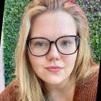 Abigail Morse's Instagram, Twitter & Facebook