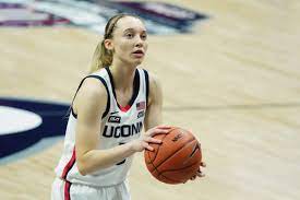 Paige bueckers is a famous, talented and amazing american professional basketball player. Uconn Wbb Weekly How Paige Bueckers Stacks Up To Husky Greats In Geno S Own Words The Uconn Blog