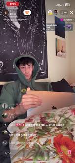 Hot Guy Jerks Off on Tiktok Live - ThisVid.com