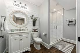 In this curated collection, you will recognize joanna's distinguished style, which has influenced popular home design and lighting across the country. 31 Fixer Upper Bathrooms 5 Tips To Help You Decorate Like A Pro