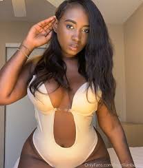 Onlyfans Brazilianhottiiee nude photo 898