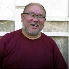 本地半盲男子创立非政府组织六年来在伊拉克帮助难民- 8world