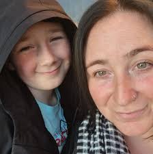 Lisa Robinson (@lisa.barratt.5621) • Facebook, Connect with friends