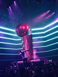 Itap Of Drake At Ovo Fest 2019 Photo Background Editor Wallpaper Photohd Photonew Photobackground Pi Ovo Wallpaper Drake Wallpapers Hypebeast Wallpaper Choose from a curated selection of purple wallpapers for your mobile and desktop screens. pinterest