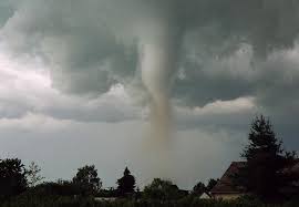 A climatology of tornadoes in germany using the tordach database up to the year 2000 is presented. Mehr Als 50 Tornados Im Jahr Unwetteragentur